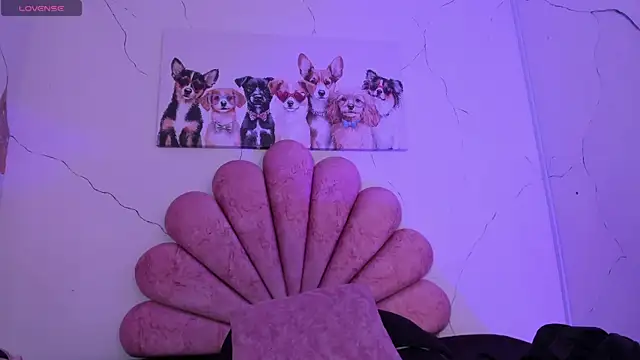 Violett hott  online show from January 7, 12:51 pm