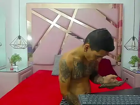 ViolethANDJuanda online show from January 10, 1:13 pm