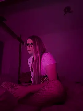 Sissy celina1 online show from March 6, 7:32 pm