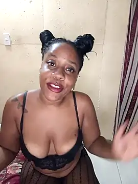 Snapshot of Asia_37 chatting on February 9, 12:36 am Asia 37 online show from February 9, 12:36 am