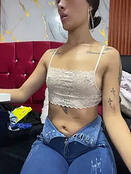 Michelle ec online show from April 18, 7:58 pm