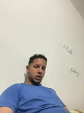 Albertofcille online show from May 17, 9:17 am