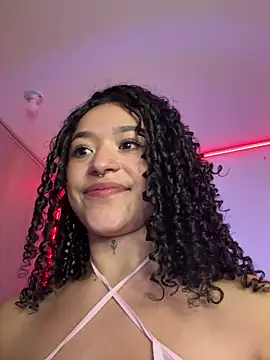 crystal dlun online show from April 18, 7:07 pm