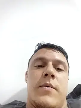 RAFAELQUINTEROSCAVALHEI online show from January 7, 3:47 pm