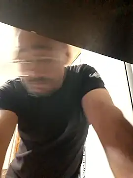 julian-112 online show from January 11, 3:28 pm