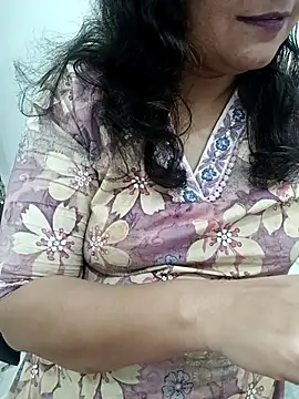 piryasharma005 online show from January 31, 7:34 pm