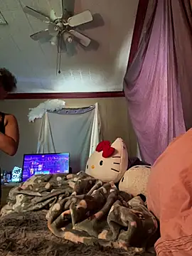 Tamiii420 online show from January 14, 8:25 pm