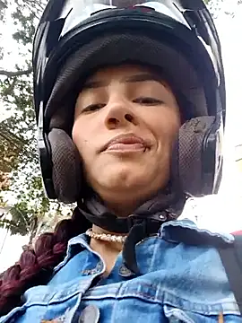 Snapshot of Tamara_gomex chatting on January 8, 1:24 pm Tamara gomex online show from January 8, 1:24 pm