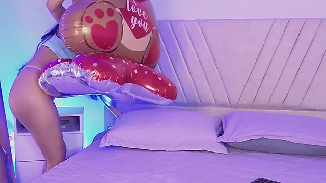 DulceRouss  online show from February 15, 3:09 pm