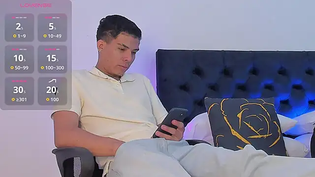 Marcus Moreno online show from February 14, 7:43 pm