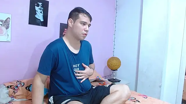 queen night19 online show from January 12, 12:54 pm