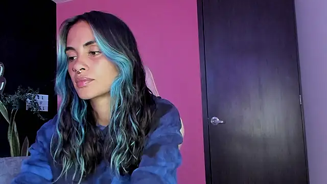 azula lillet online show from February 4, 10:04 pm