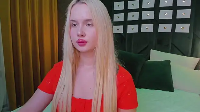 NicoletaCooper online show from February 13, 11:28 am