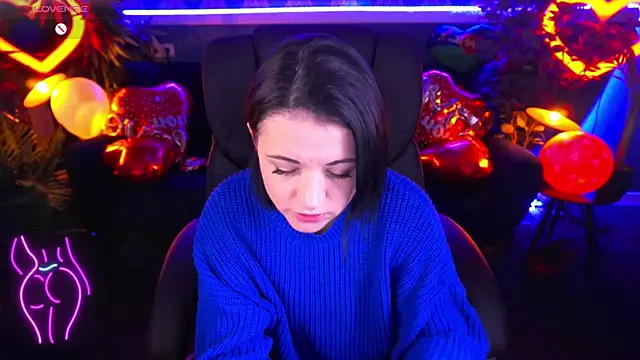 Snapshot of Dafni_Monn chatting on February 11, 6:40 am Dafni Monn online show from February 11, 6:40 am