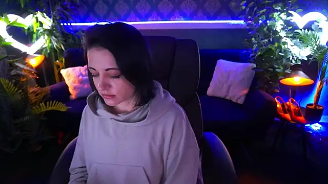 Snapshot of Dafni_Monn chatting on March 11, 6:32 am Dafni Monn online show from March 11, 6:32 am