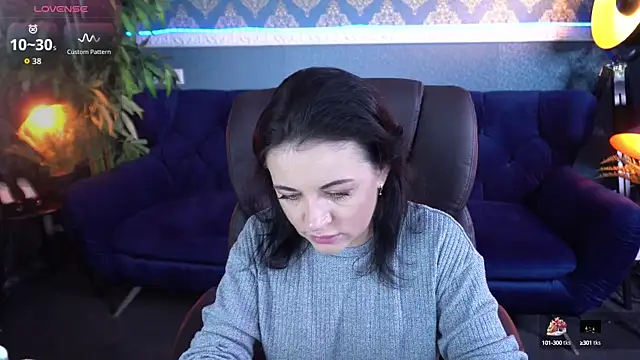 Snapshot of Dafni_Monn chatting on October 4, 5:49 am Dafni Monn online show from October 4, 5:49 am