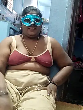 Snapshot of divyasree1431 chatting on February 10, 6:28 am divyasree1431 online show from February 10, 6:28 am