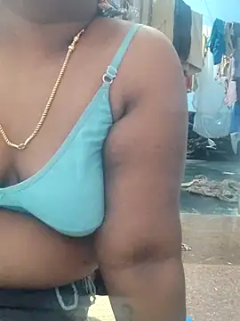 Snapshot of divyasree1431 chatting on February 12, 7:36 am divyasree1431 online show from February 12, 7:36 am