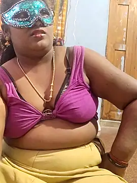 Snapshot of divyasree1431 chatting on February 13, 8:10 am divyasree1431 online show from February 13, 8:10 am