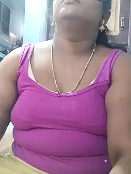 Snapshot of divyasree1431 chatting on February 18, 4:19 am divyasree1431 online show from February 18, 4:19 am