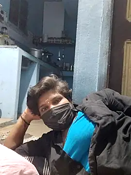 Snapshot of divyasree1431 chatting on February 20, 6:41 pm divyasree1431 online show from February 20, 6:41 pm