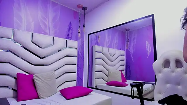 KristalVelvet online show from January 15, 4:06 am