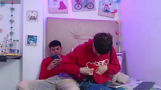 iam  lukas   online show from January 8, 4:09 pm