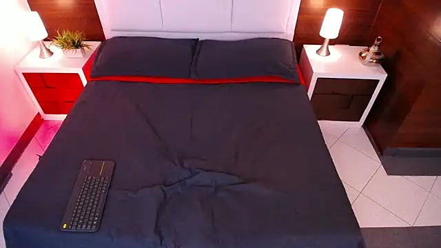Chloe014  online show from May 24, 11:26 am