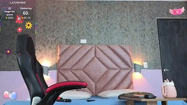 tabata monroe online show from March 4, 7:20 pm