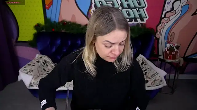 Snapshot of AnnaRayy chatting on January 9, 8:06 am AnnaRayy online show from January 9, 8:06 am