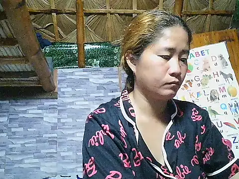 lovelyxxx88 online show from February 18, 1:01 am