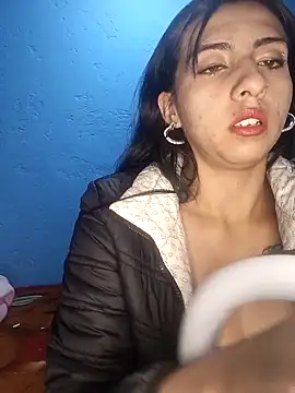 Snapshot of dulcemiha chatting on February 10, 5:22 am dulcemiha online show from February 10, 5:22 am