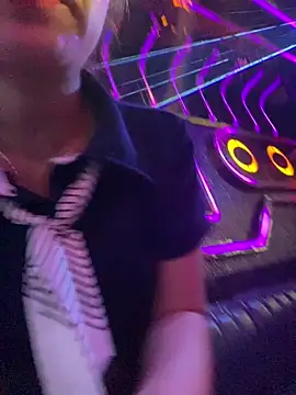 Angela loveee online show from April 17, 5:21 am