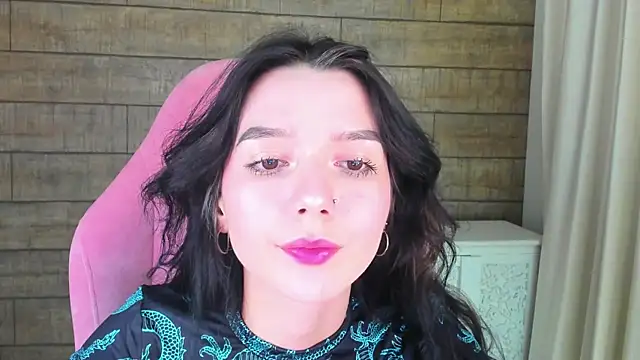 VanessaVienne online show from March 9, 4:22 pm