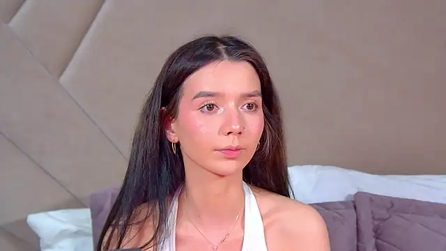 VanessaVienne online show from March 10, 4:34 pm