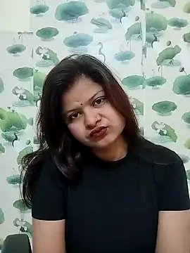 Attractive Queen  online show from January 13, 3:45 am