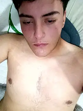 Rodrigoelfavo online show from January 12, 1:00 am