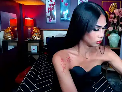 SEDUCTIVExDEMI online show from April 7, 8:48 am