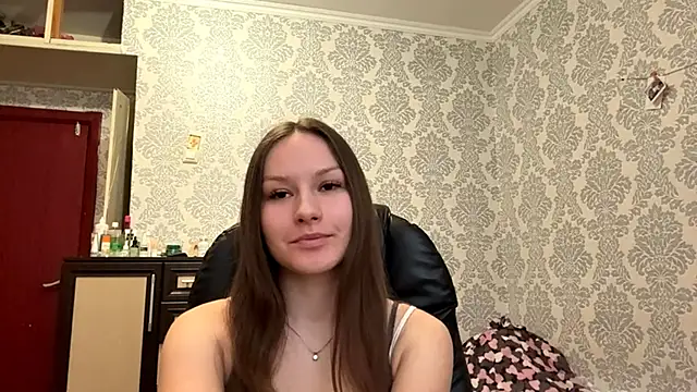 LindsayBlackshire online show from January 15, 6:40 am