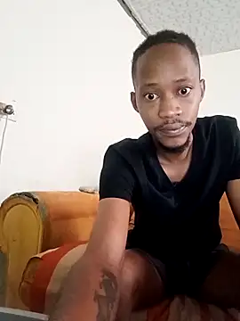 Snapshot of Winterslender chatting on February 24, 5:16 am Winterslender online show from February 24, 5:16 am