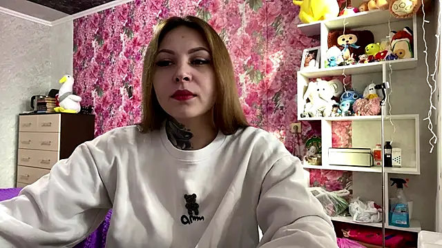 TraciBallena online show from March 3, 6:08 am