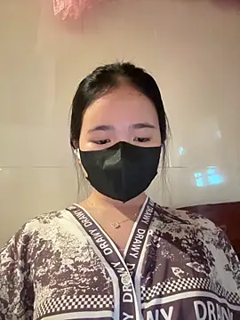 Gwen879 online show from March 1, 12:45 am