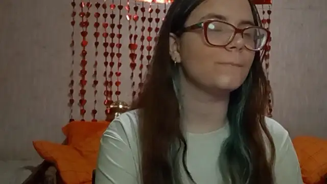 Snapshot of Miyabeee chatting on February 13, 5:09 pm Miyabeee online show from February 13, 5:09 pm