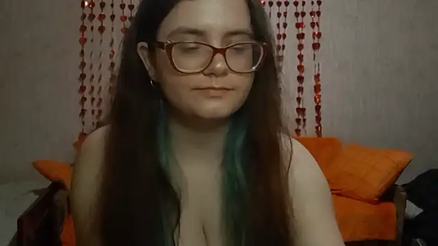 Snapshot of Miyabeee chatting on February 16, 5:20 pm Miyabeee online show from February 16, 5:20 pm