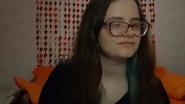 Snapshot of Miyabeee chatting on February 18, 5:20 pm Miyabeee online show from February 18, 5:20 pm