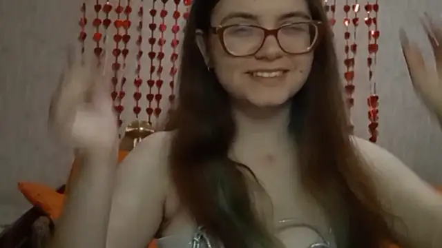 Snapshot of Miyabeee chatting on February 24, 5:05 am Miyabeee online show from February 24, 5:05 am