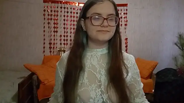 Snapshot of Miyabeee chatting on February 27, 6:24 am Miyabeee online show from February 27, 6:24 am