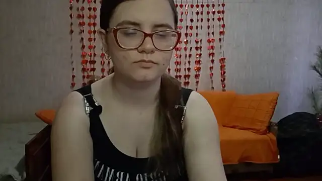 Snapshot of Miyabeee chatting on March 6, 7:38 am Miyabeee online show from March 6, 7:38 am