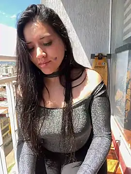 Veronica Wins  online show from April 20, 3:04 pm