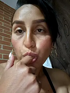 LunaRouuse  online show from March 8, 2:04 am